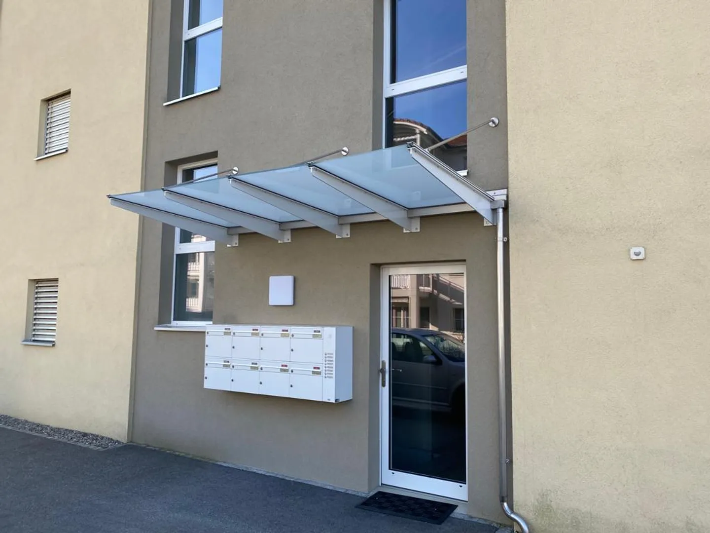 Appartamento sensazionale di 2,5 stanze al 2° piano, Est - Foto 3 di 11