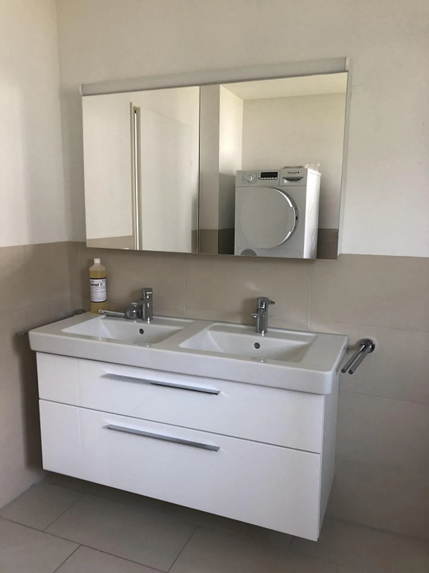 Appartamento sensazionale di 2,5 stanze al 2° piano, Est - Foto 5 di 11