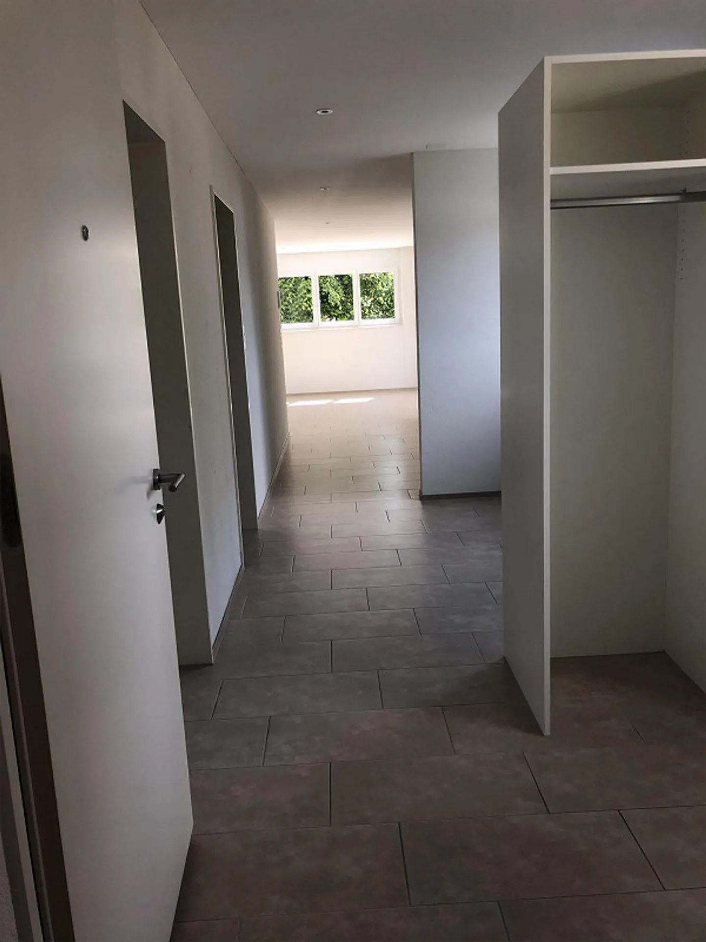 Appartamento sensazionale di 2,5 stanze al 2° piano, Est - Foto 6 di 11