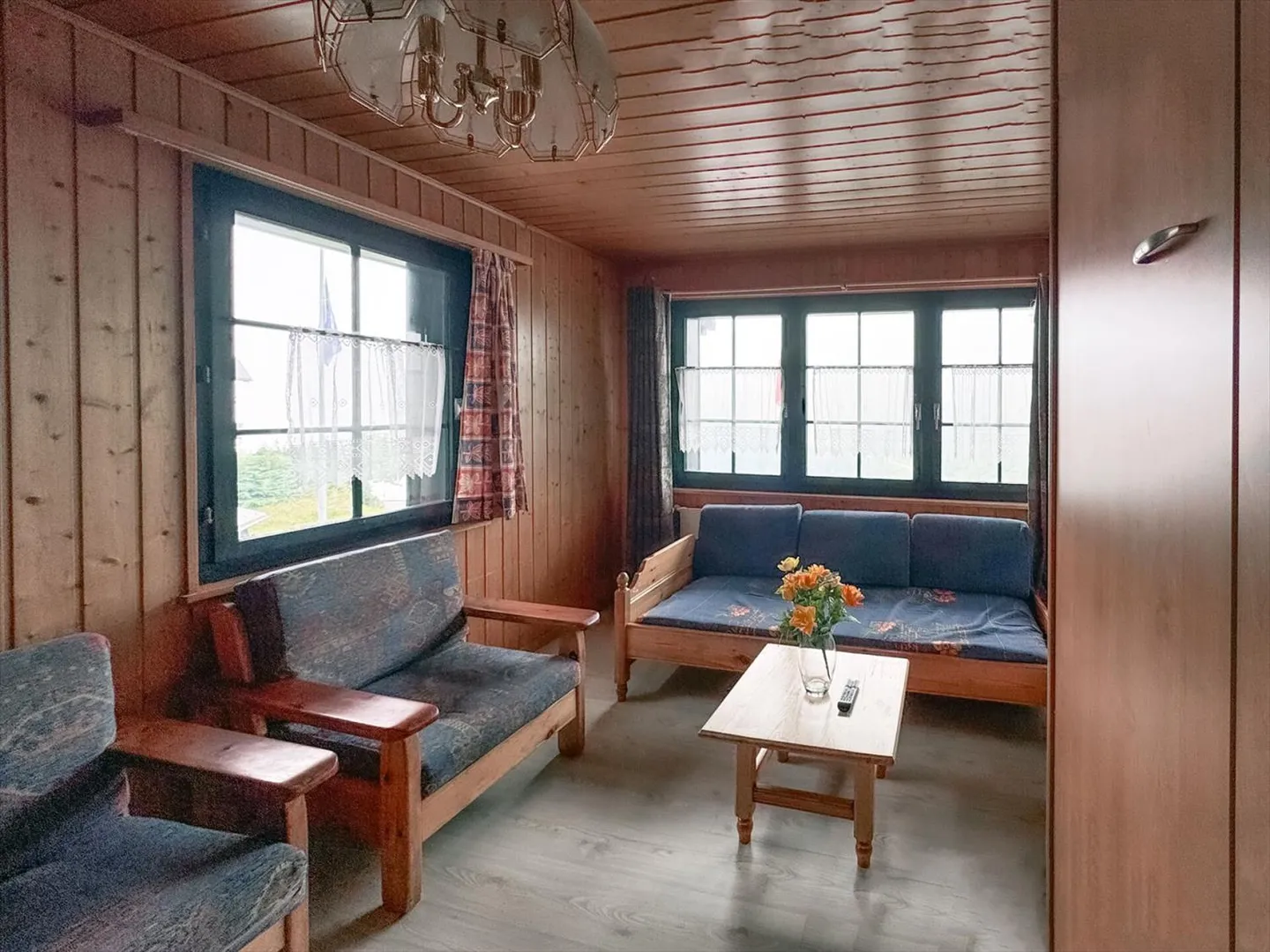 Wohnung mit 2,5 Zimmern und Terrasse - Foto 2 von 10
