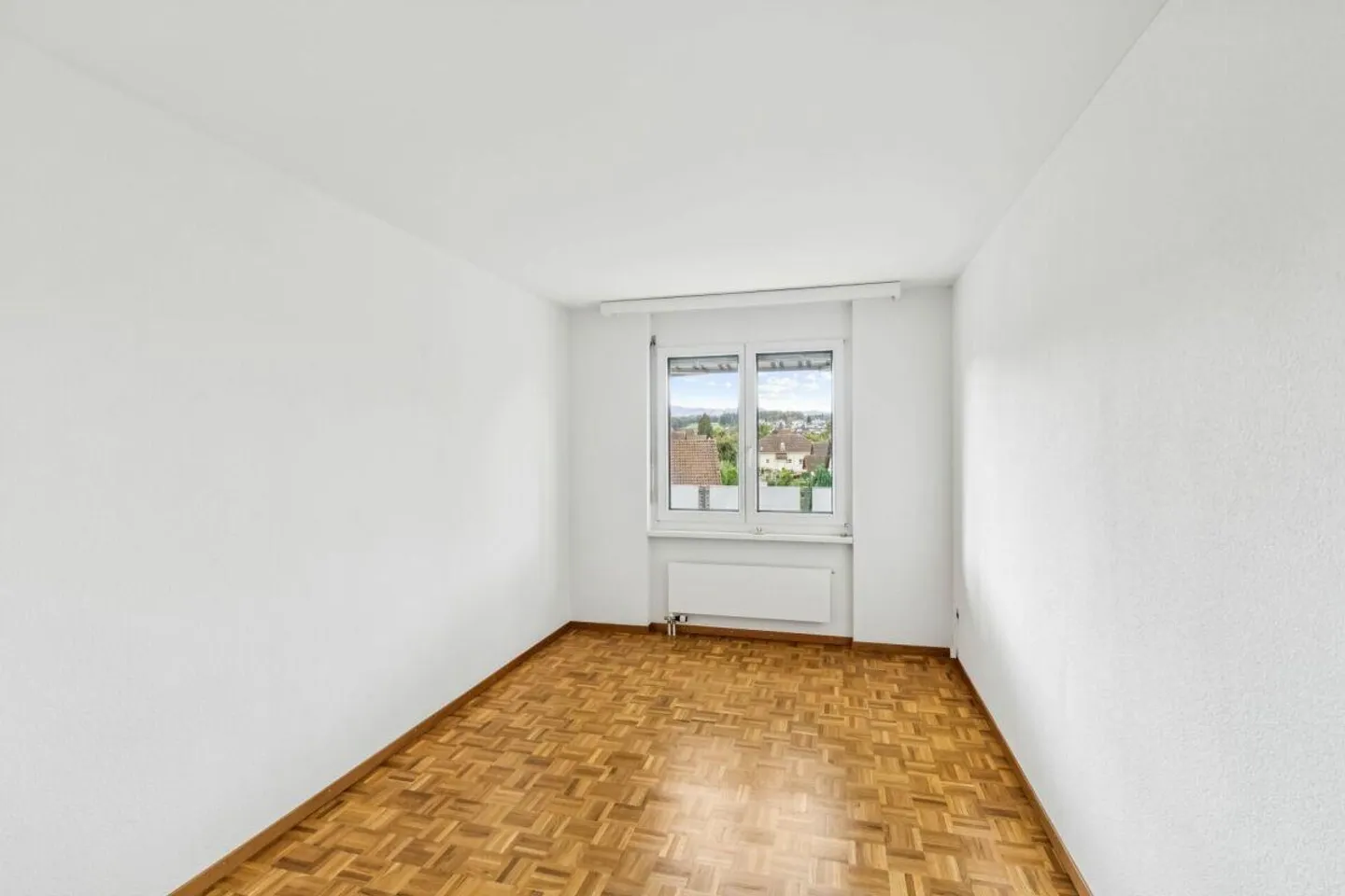 Appartement 4.5 pièces avec balcon dans un emplacement calme - Photo 9 sur 10