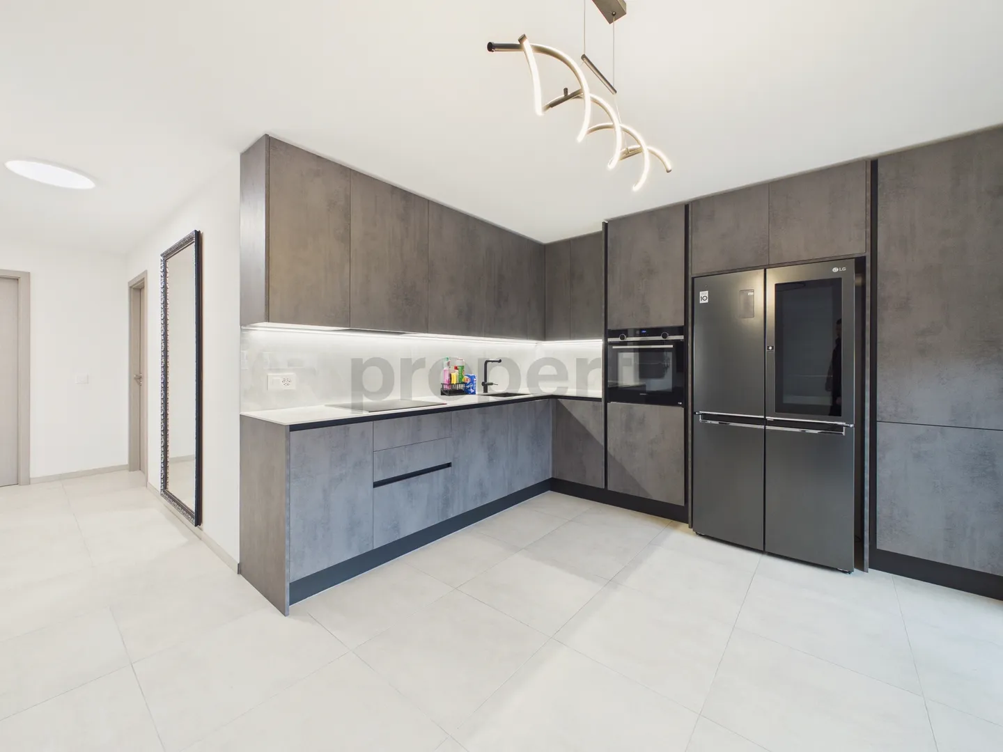 Elegante möblierte 3,5-Zimmer-Wohnung - Sierre - Foto 4 von 11