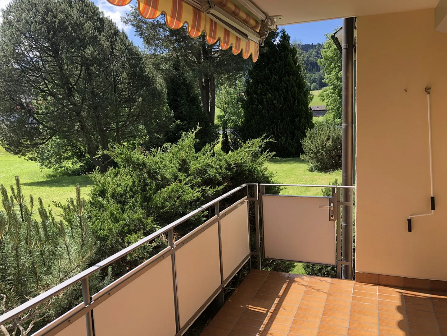 Schöne 4 Zimmerwohnung mit Gartenzugang - Foto 2 von 14