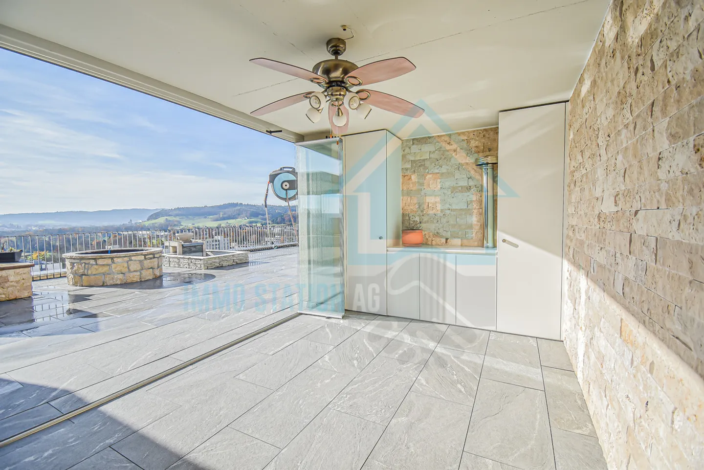 Appartement en attique moderne dans un emplacement privilégié avec vue panoramique à couper le souffle - Photo 11 sur 14