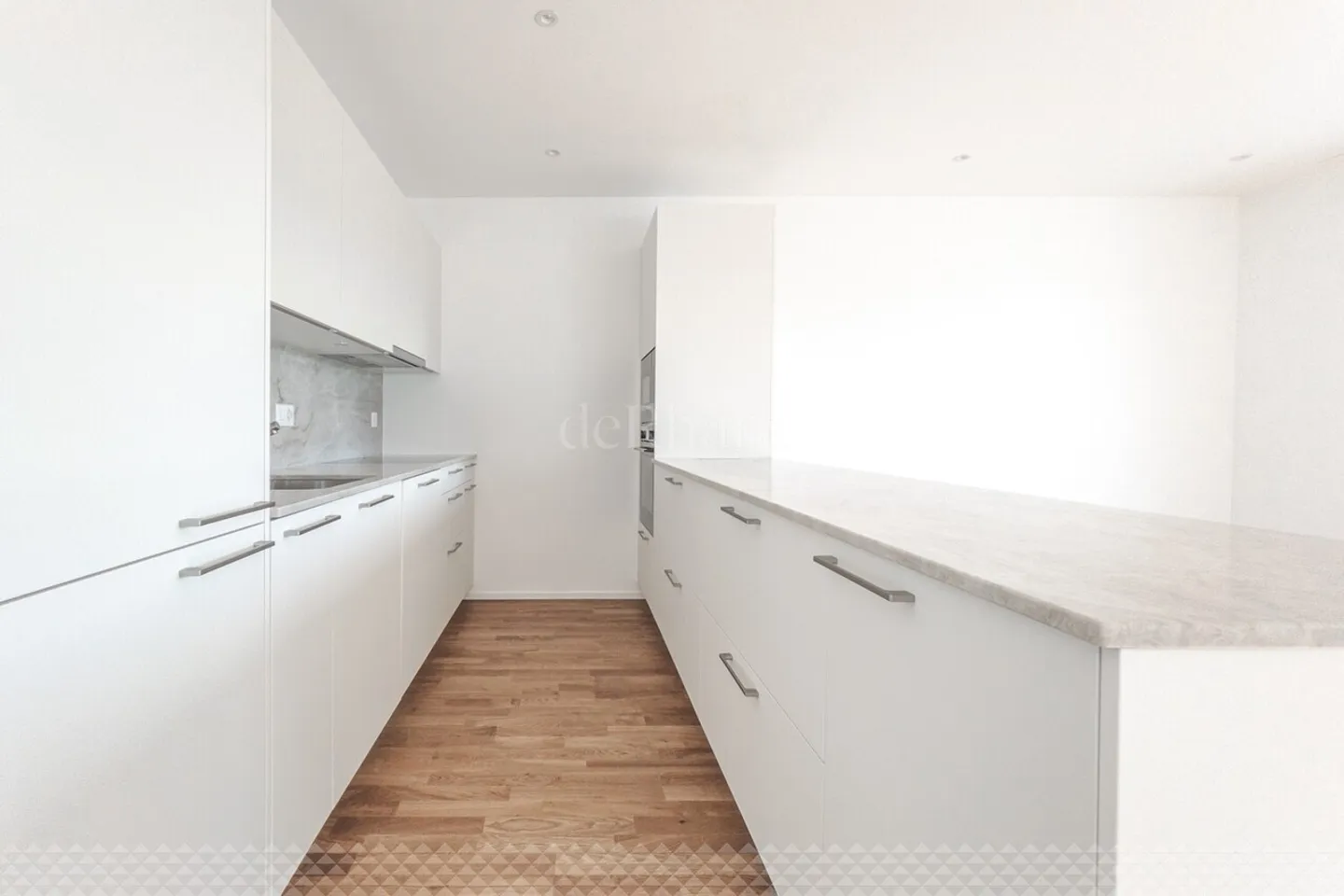 Sublime 4.5 rooms in a recent construction - Photo 3 of 13