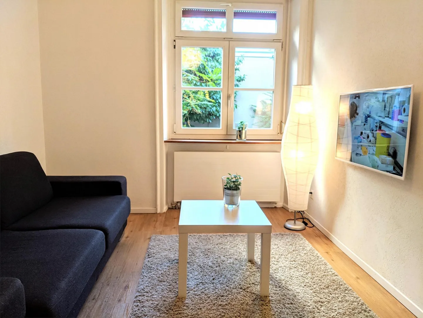 Appartamento 2 camere con patio giardino idilliaco - Foto 1 di 7