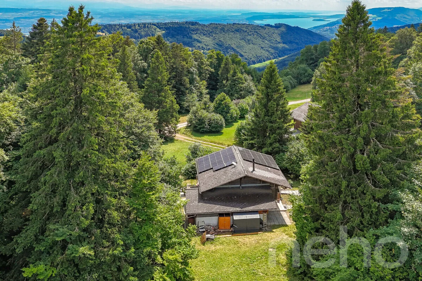 Natürlicher Paradies: nach Süden ausgerichtetes Chalet mit atemberaubendem Blick - Foto 1 von 13