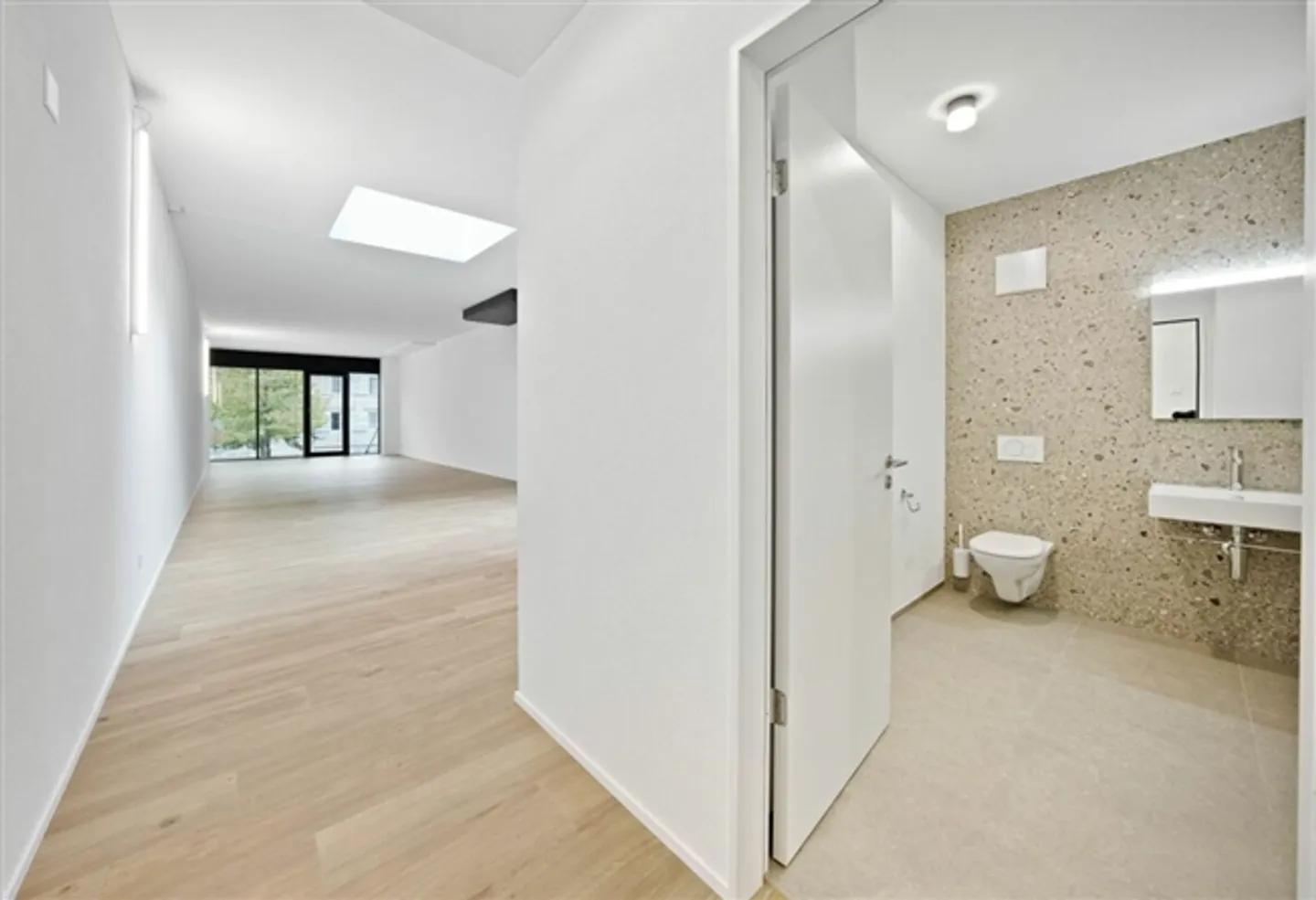 Loft-Atelier with 87 m² in B50 - Living and Working in the Center of Buchs - Photo 4 of 8