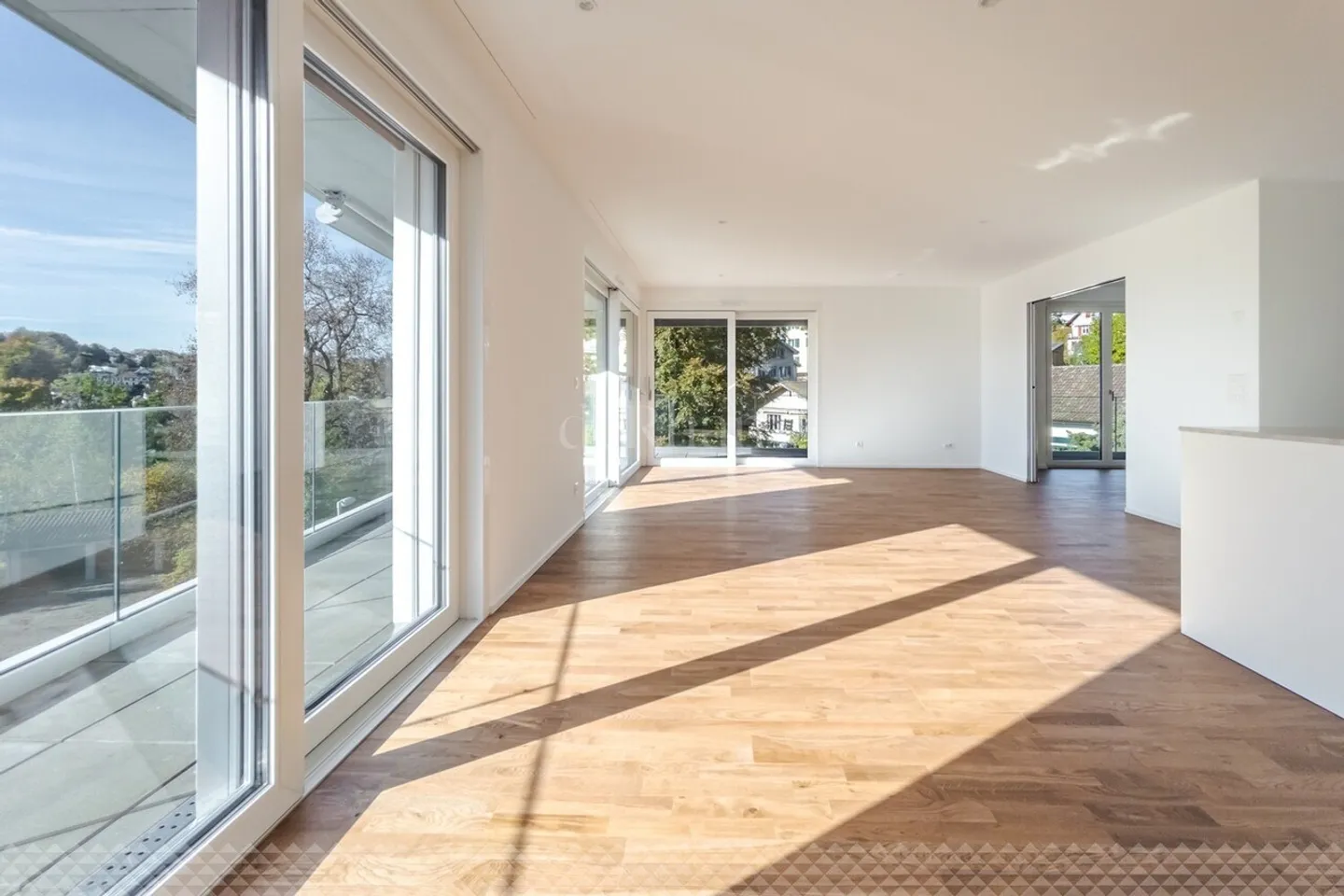 Sublime 4.5 rooms in a recent construction - Photo 10 of 13