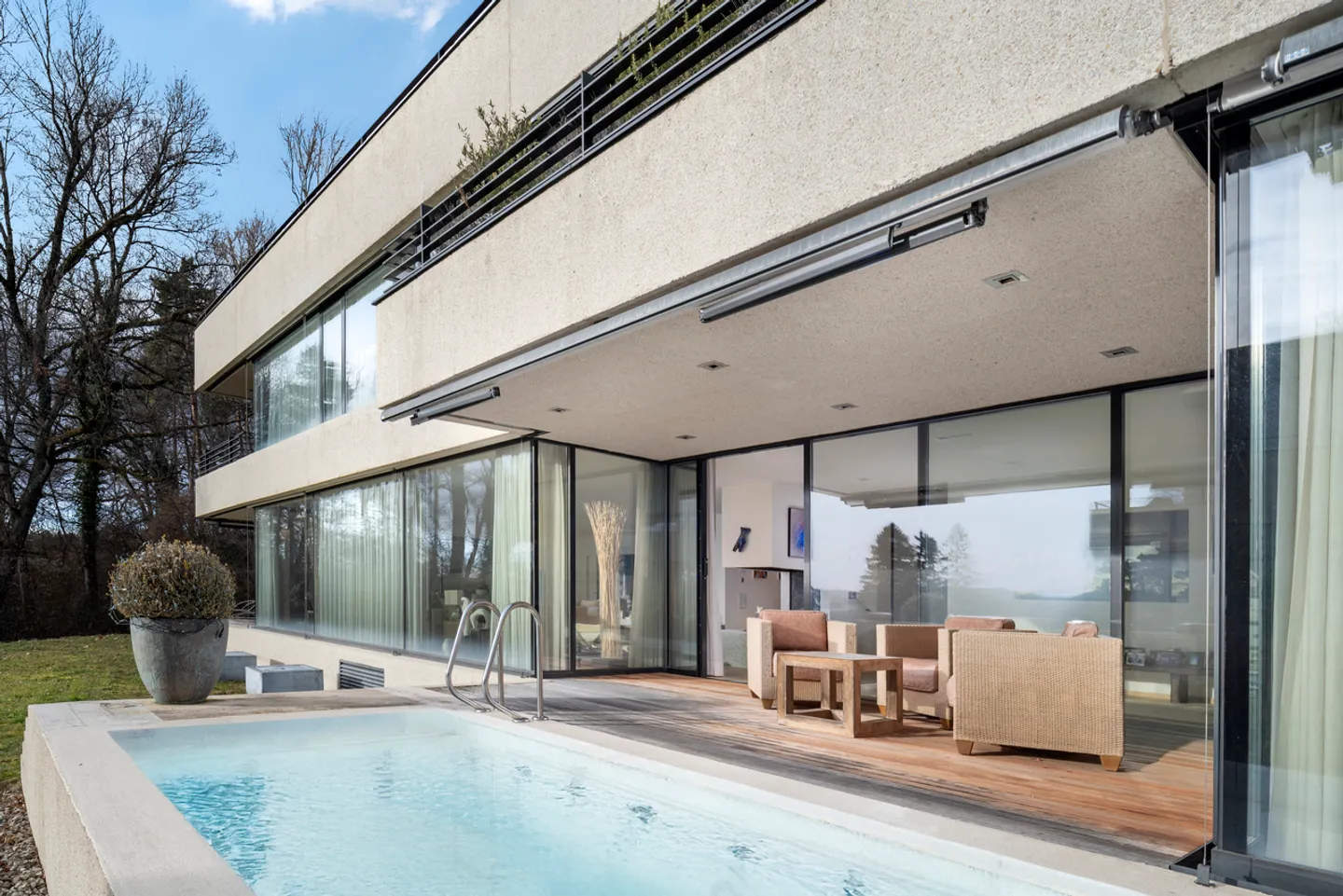 Vie exclusive dans un parc : Appartement de jardin représentatif - Photo 1 sur 9