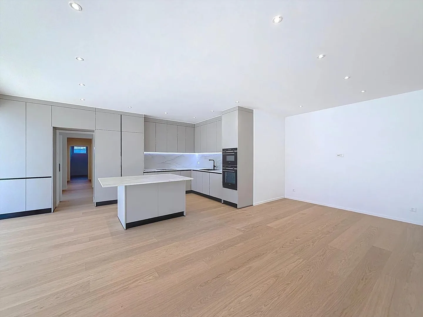 Charme, Ruhe und Blick auf den See! - Foto 1 von 8