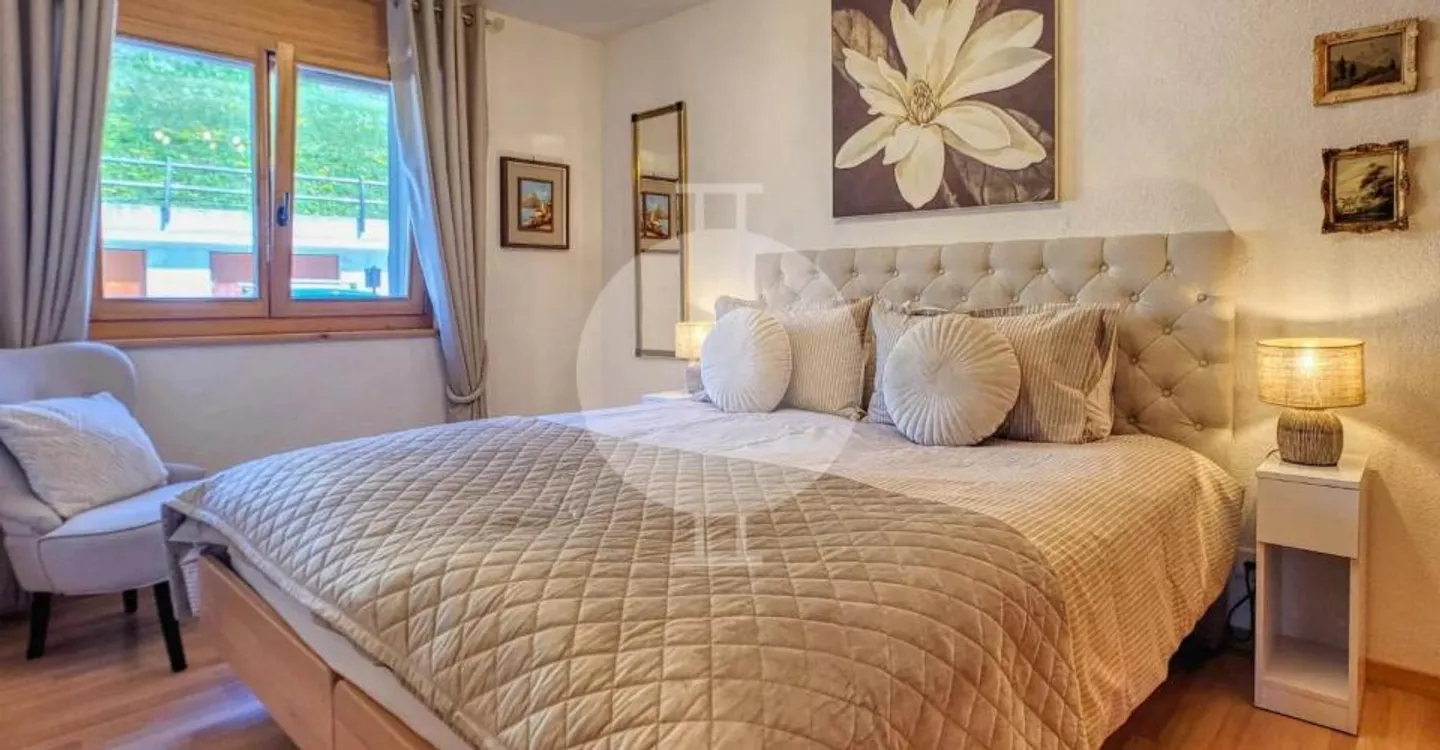 Magnificent 5.5 room luxury apartment with large garden and panoramic mountain views - Photo 13 of 13