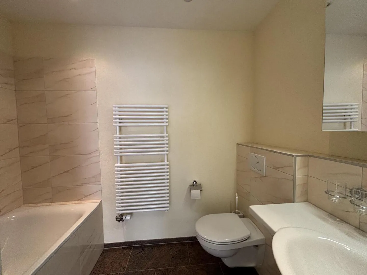 Bel appartement de 3.5 pièces à louer à Neuchâtel - Photo 8 sur 9