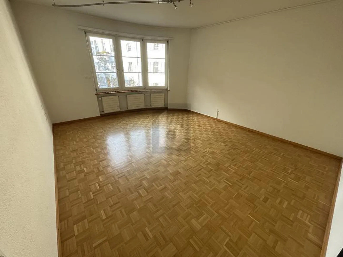 GROSSZÜGIG IM HISTORISCHEN STEDTLI! - Foto 2 di 6