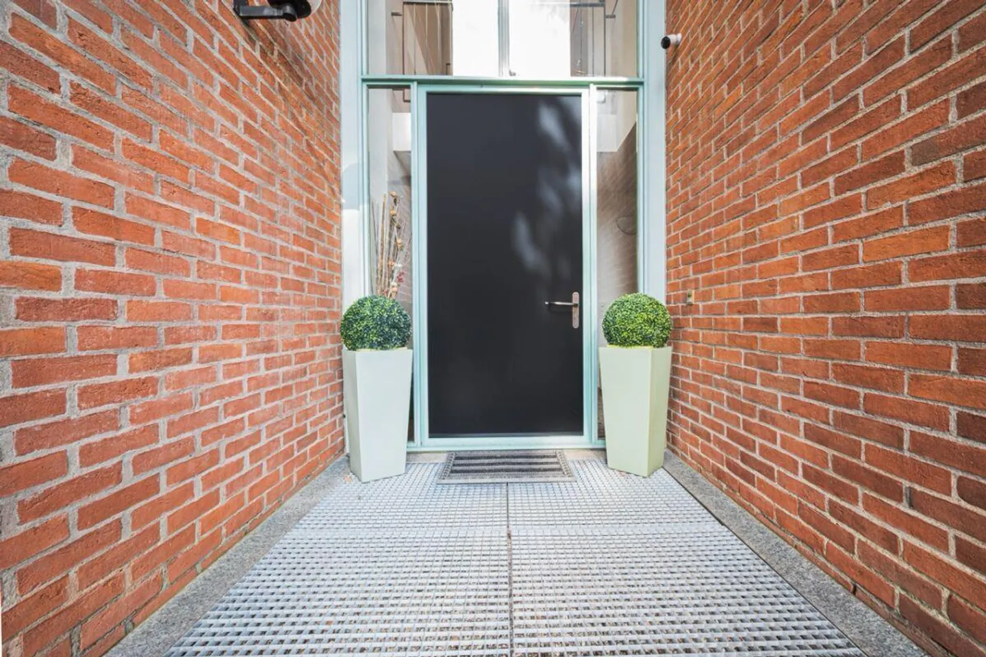 Villa con architettura iconica, vista panoramica e privacy - Foto 5 di 21