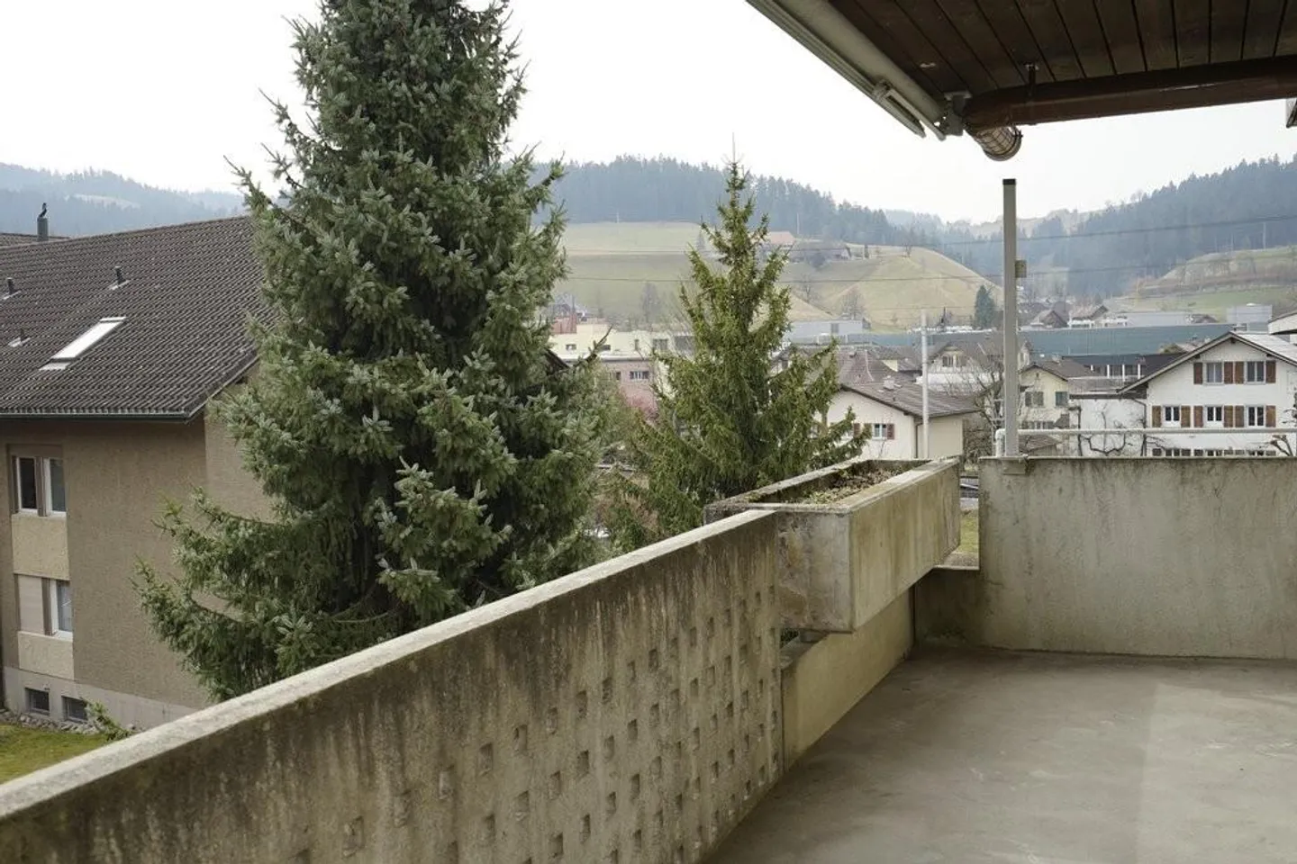 3.5-room apartment on the 2nd floor left - Photo 8 of 9