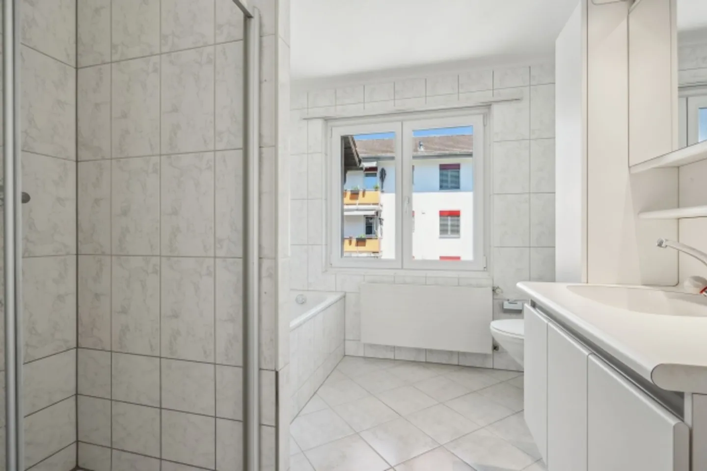 Charmante maison de ville de 3,5 pièces à Aarau Rohr - Photo 11 sur 13