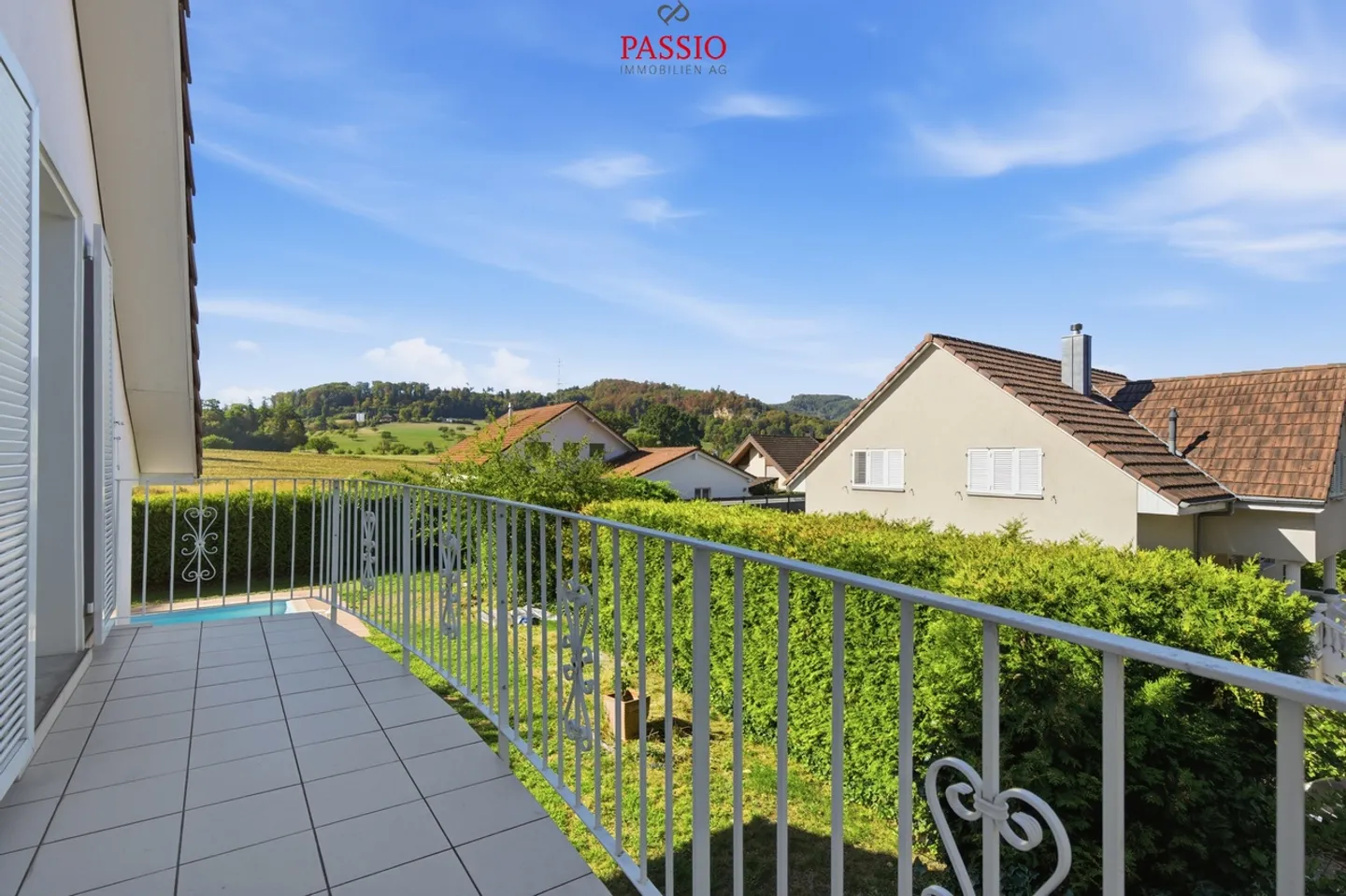 9-Room Villa with Tower and Dreamy Garden with Pool - Photo 27 of 47
