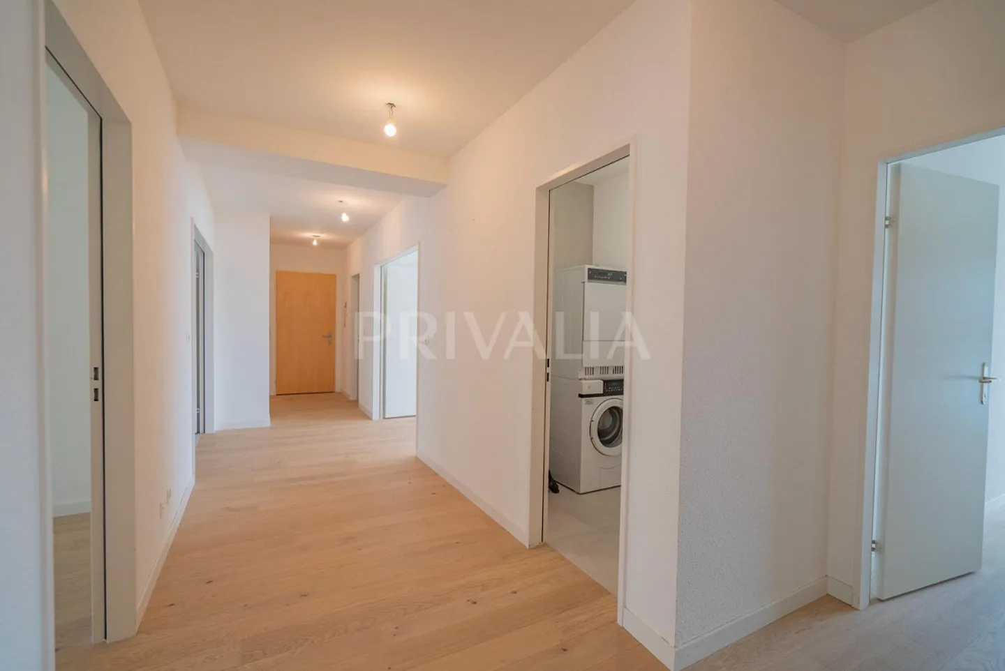 Apartment for rent - Photo 5 of 11