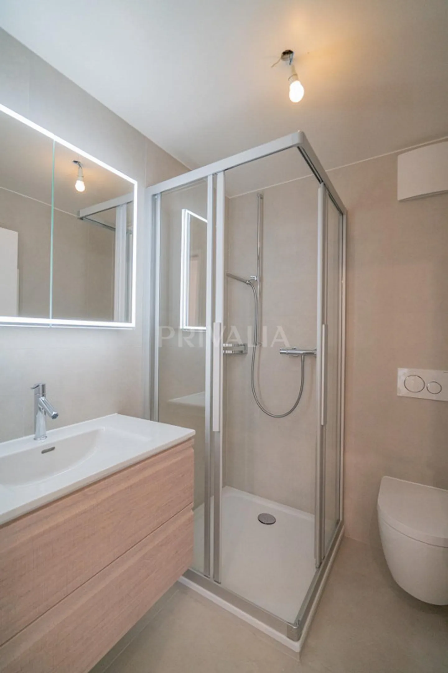 Apartment for rent - Photo 9 of 11