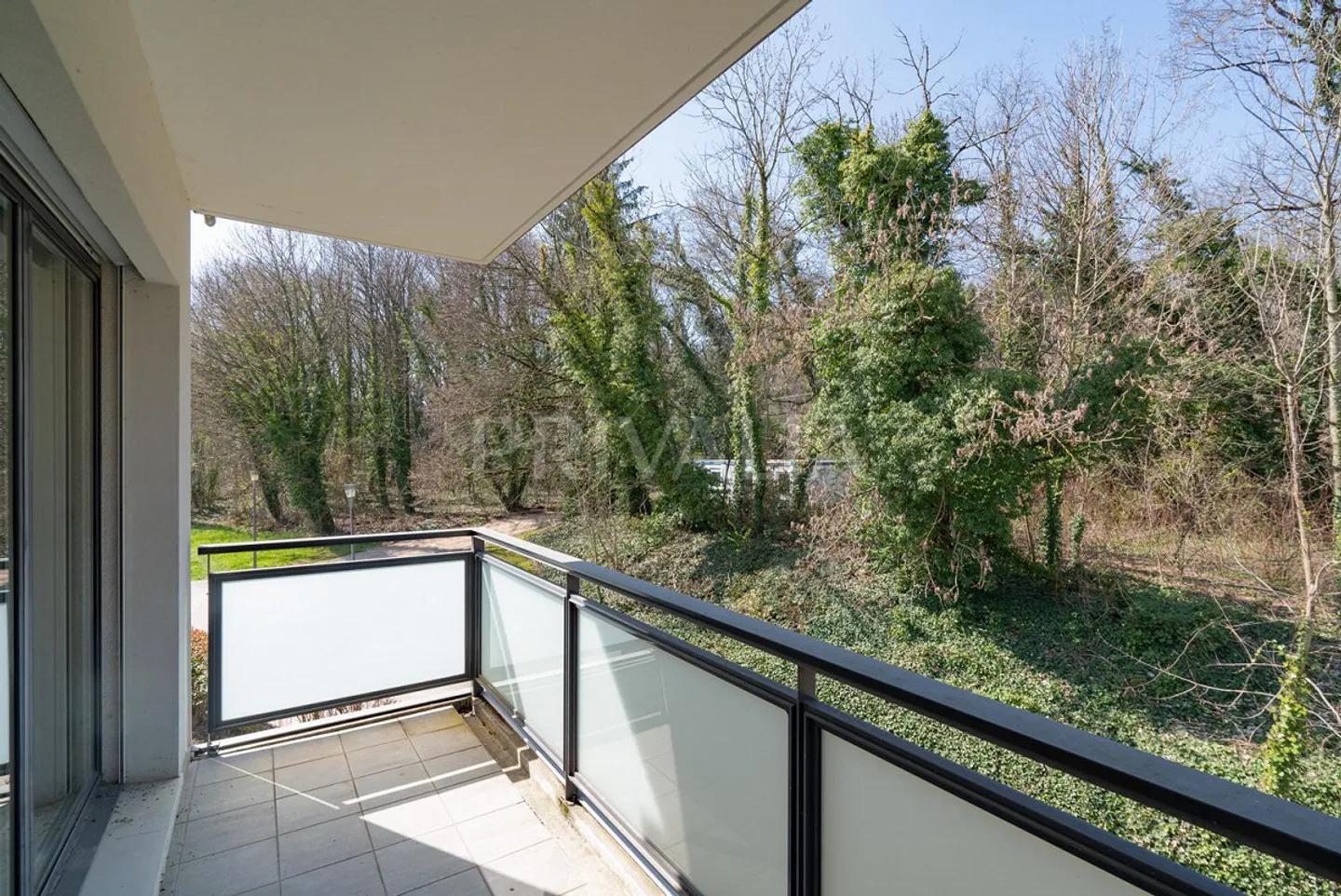 Apartment for rent - Photo 8 of 11