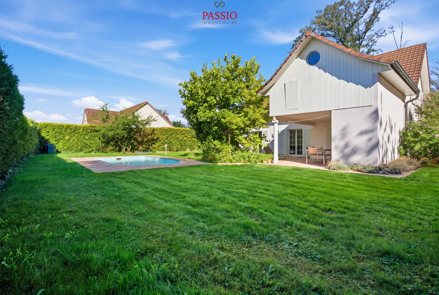 9-Room Villa with Tower and Dreamy Garden with Pool - Photo 40 of 47