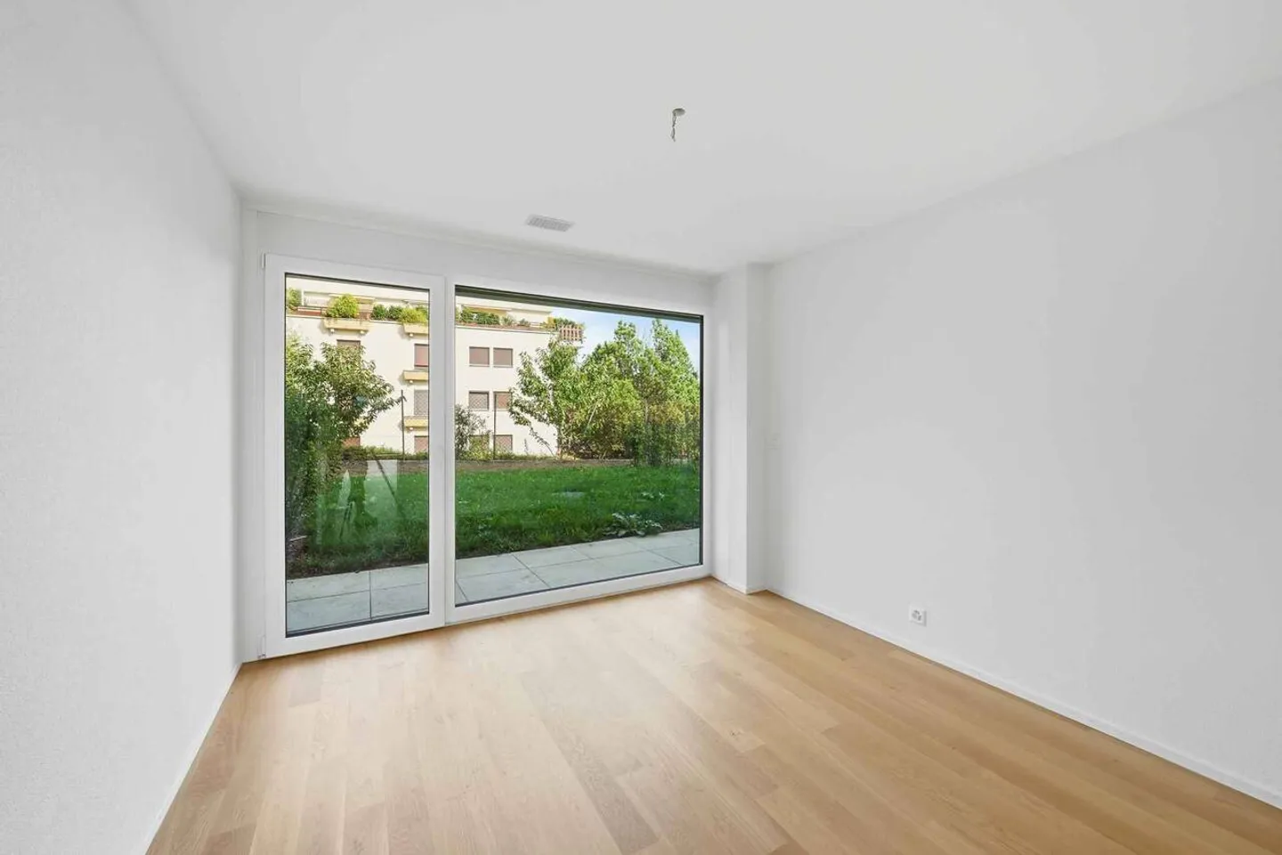 Joyau Architectural dans un Cadre Majestueux - Photo 5 sur 12