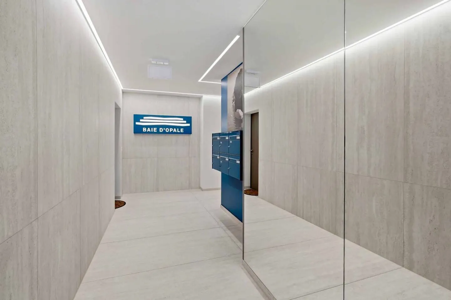 Joyau Architectural dans un Cadre Majestueux - Photo 9 sur 12
