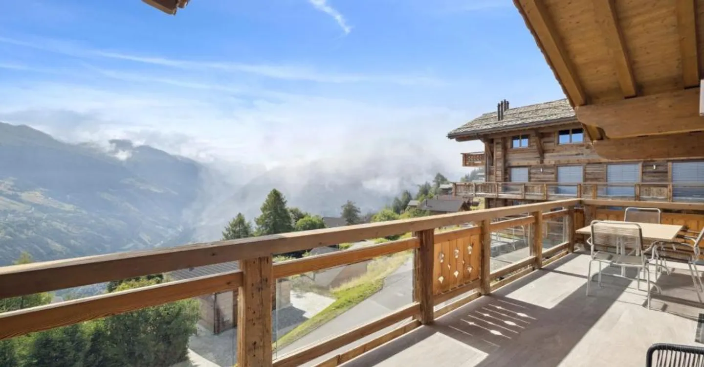 Dachgeschoss - 4,5 Zimmer - Thermales Wohlbefinden und Skifahren am Fuß der 4 Täler - Foto 4 von 6
