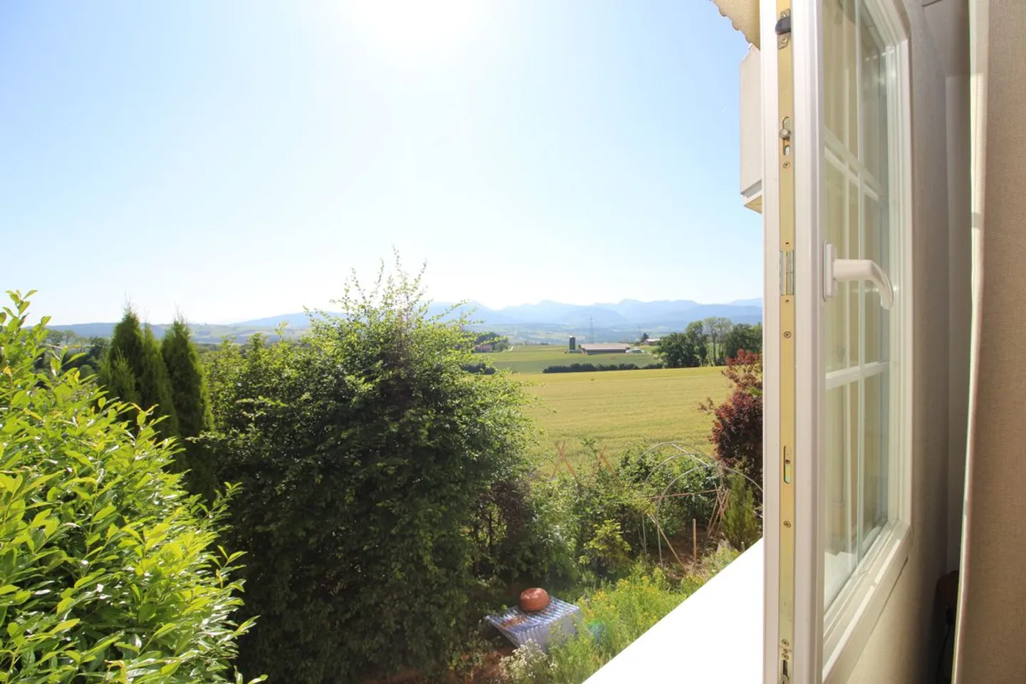 In vendita: Appartamento ai margini dei campi - Foto 3 di 11