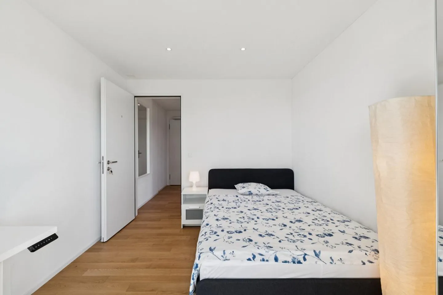 Möbliertes Zimmer im Three Point Tower - Foto 9 von 13