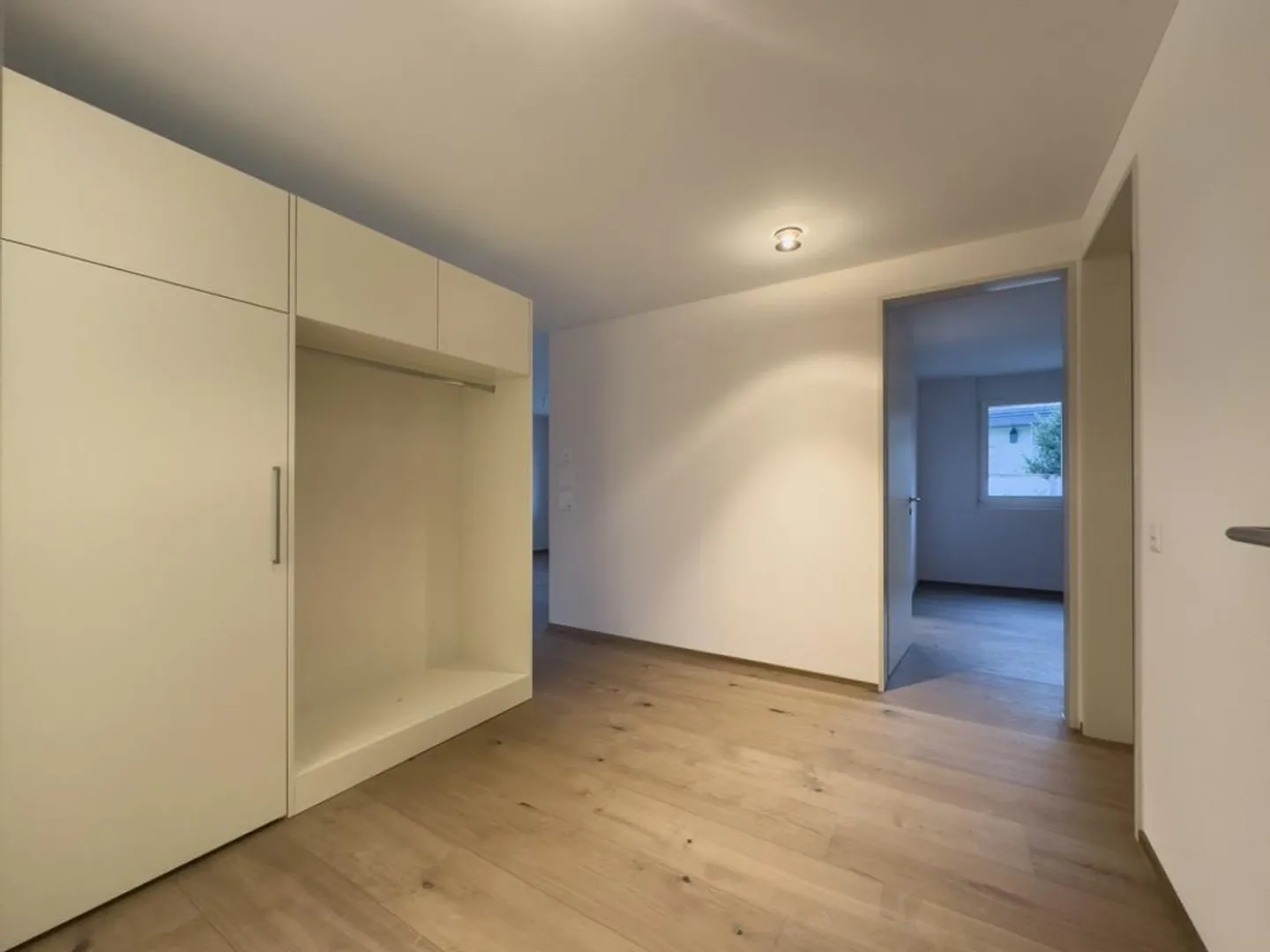 Charming garden apartment with spacious seating area - Photo 7 of 8