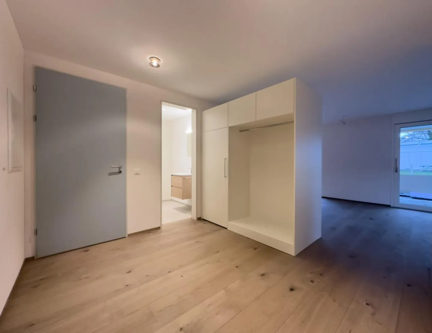 Charming garden apartment with spacious seating area - Photo 8 of 8