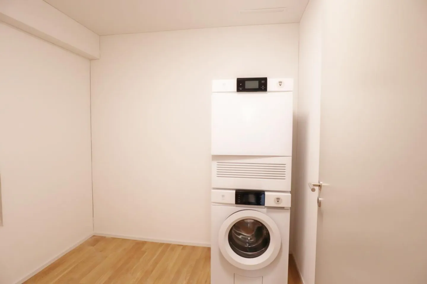 Moderne Wohnung an ruhiger Lage - Foto 5 von 5