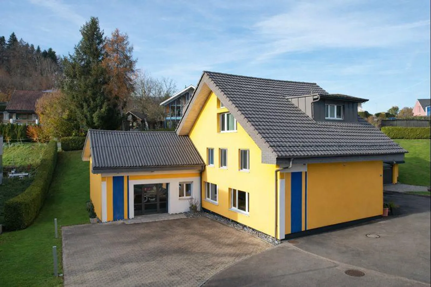 Vivre et travailler ensemble – Propriété résidentielle et commerciale polyvalente - Photo 1 sur 15