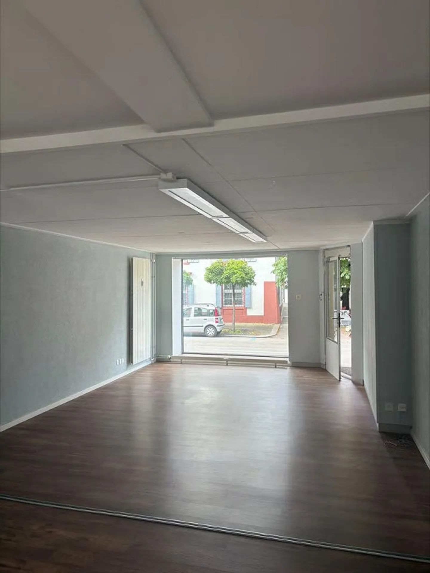 Retail space / Commercial area on the main street in Sissach - Photo 3 of 8