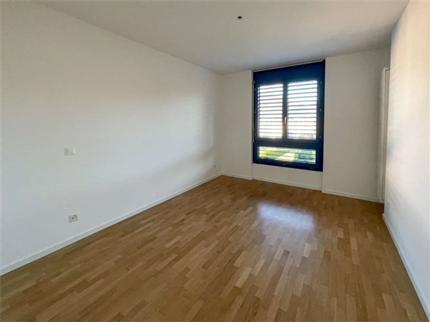 Elegante 4,5-Zimmer-Wohnung renoviert mit Terrasse in Breganzona - Foto 9 von 12