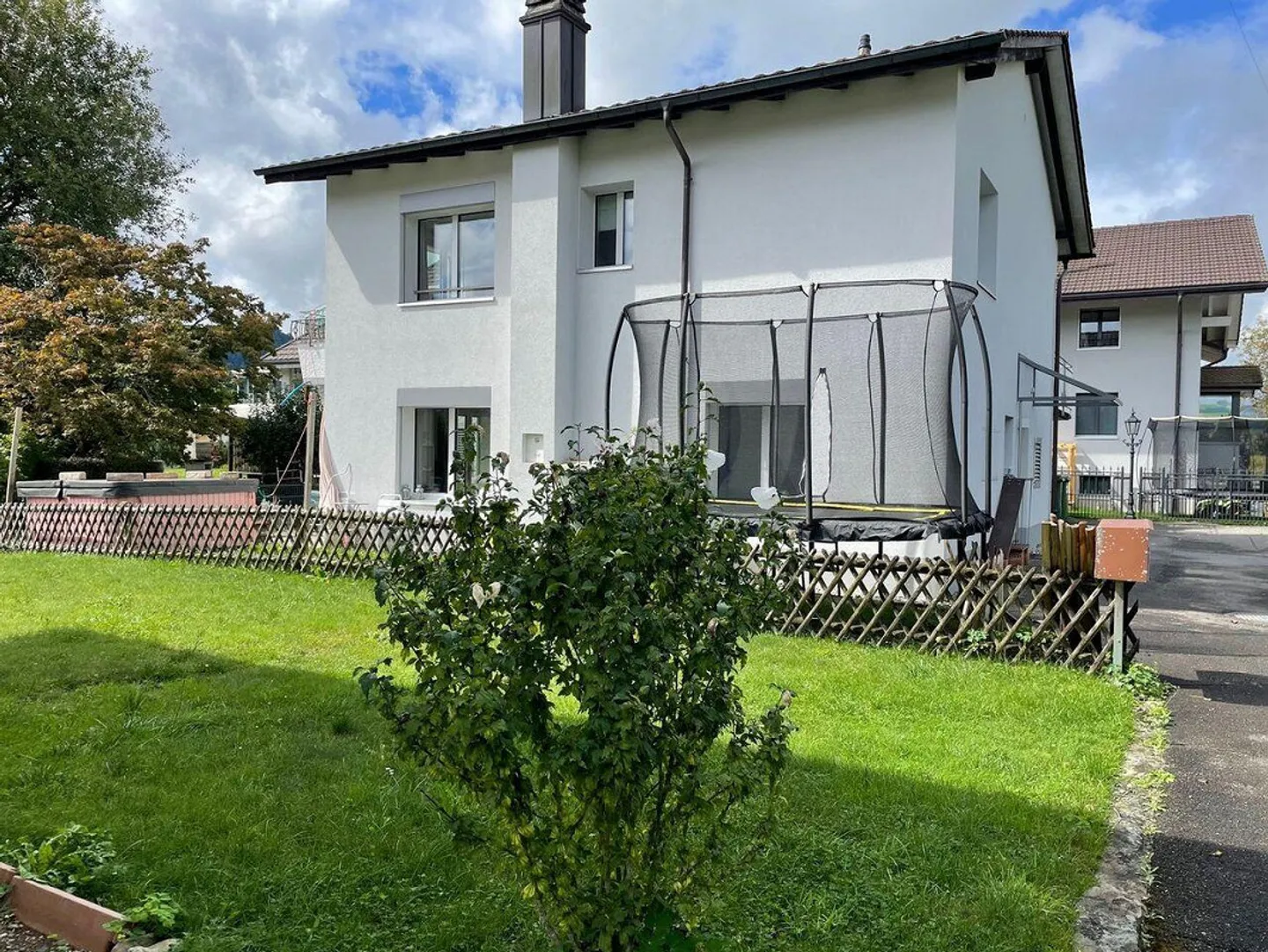 Casa unifamiliare ristrutturata di 4,5 locali a Rubigen - Foto 1 di 14