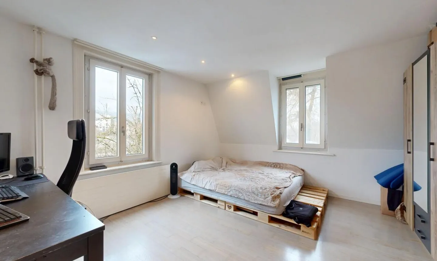 Maison multifamiliale attrayante avec potentiel de développement à Dietikon - Photo 10 sur 11