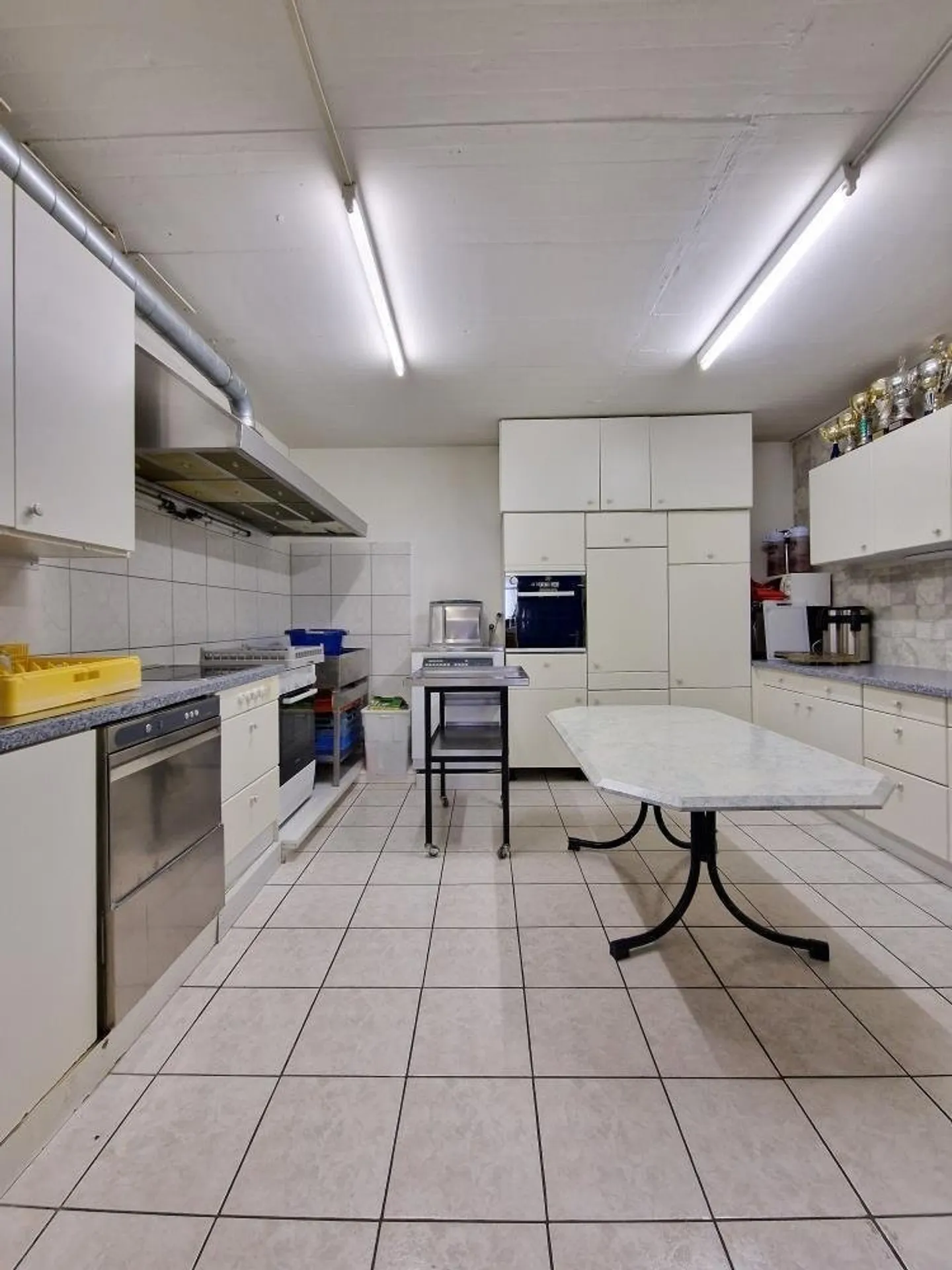 120m2 commercial space with great potential is looking for you! - Photo 4 of 11