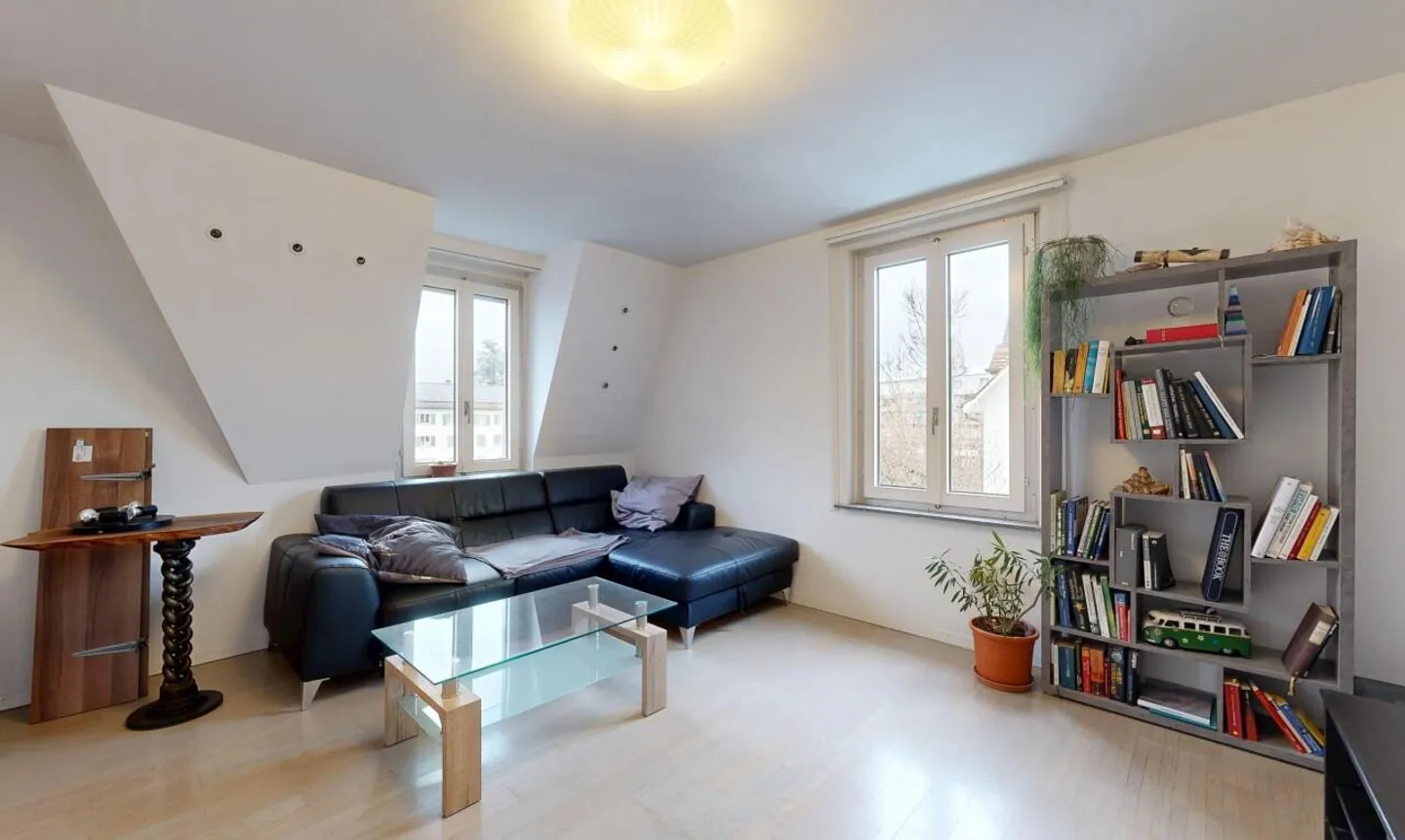 Maison multifamiliale attrayante avec potentiel de développement à Dietikon - Photo 7 sur 11