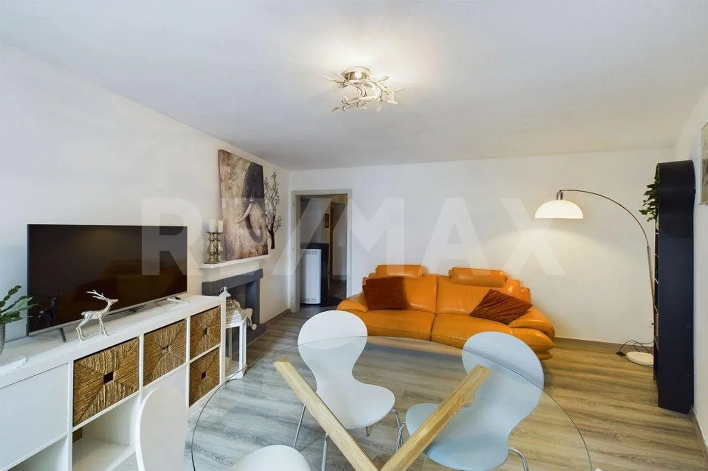 Casa di villaggio ristrutturata con garage - Foto 9 di 13