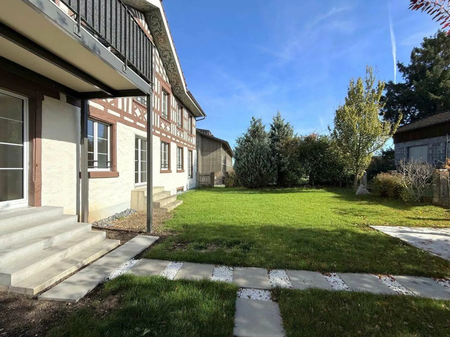 Casa multifamiliare completamente affittata - Opportunità di investimento attraente - Foto 2 di 18