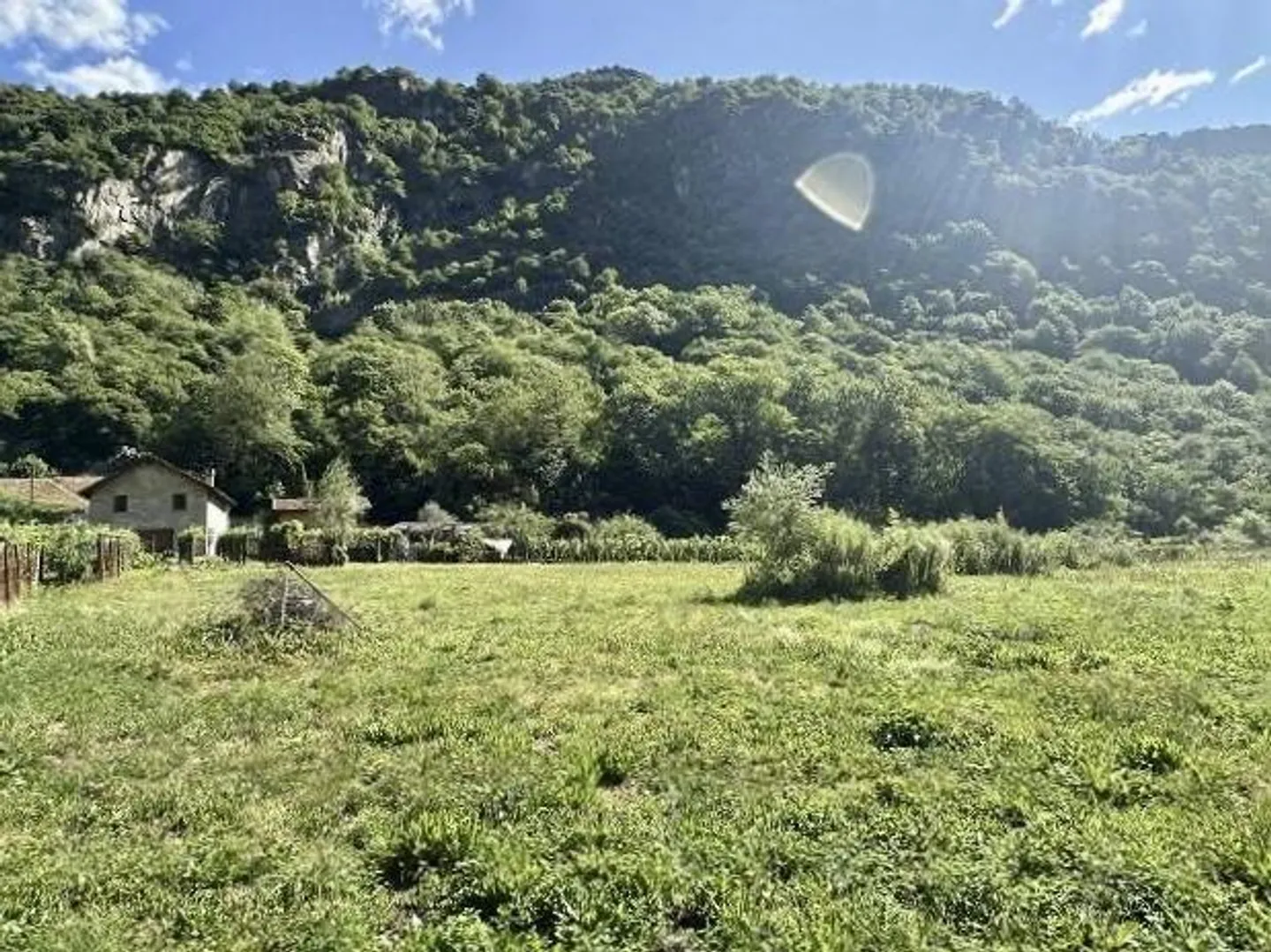 Building land of 925 m2 and property with house, vineyard and meadow... - Photo 4 of 21