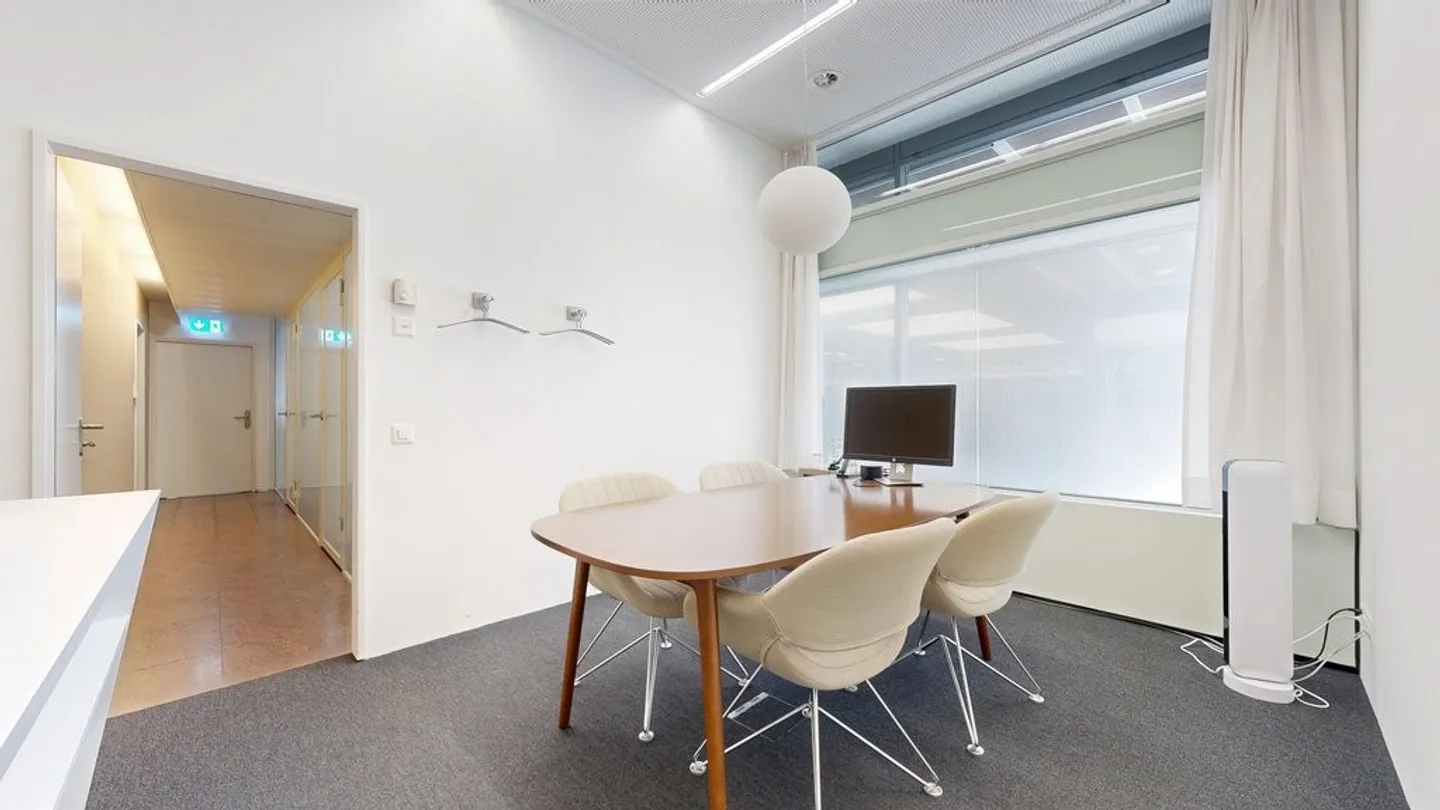 Spacious Office Space in Dübendorf - Photo 6 of 12