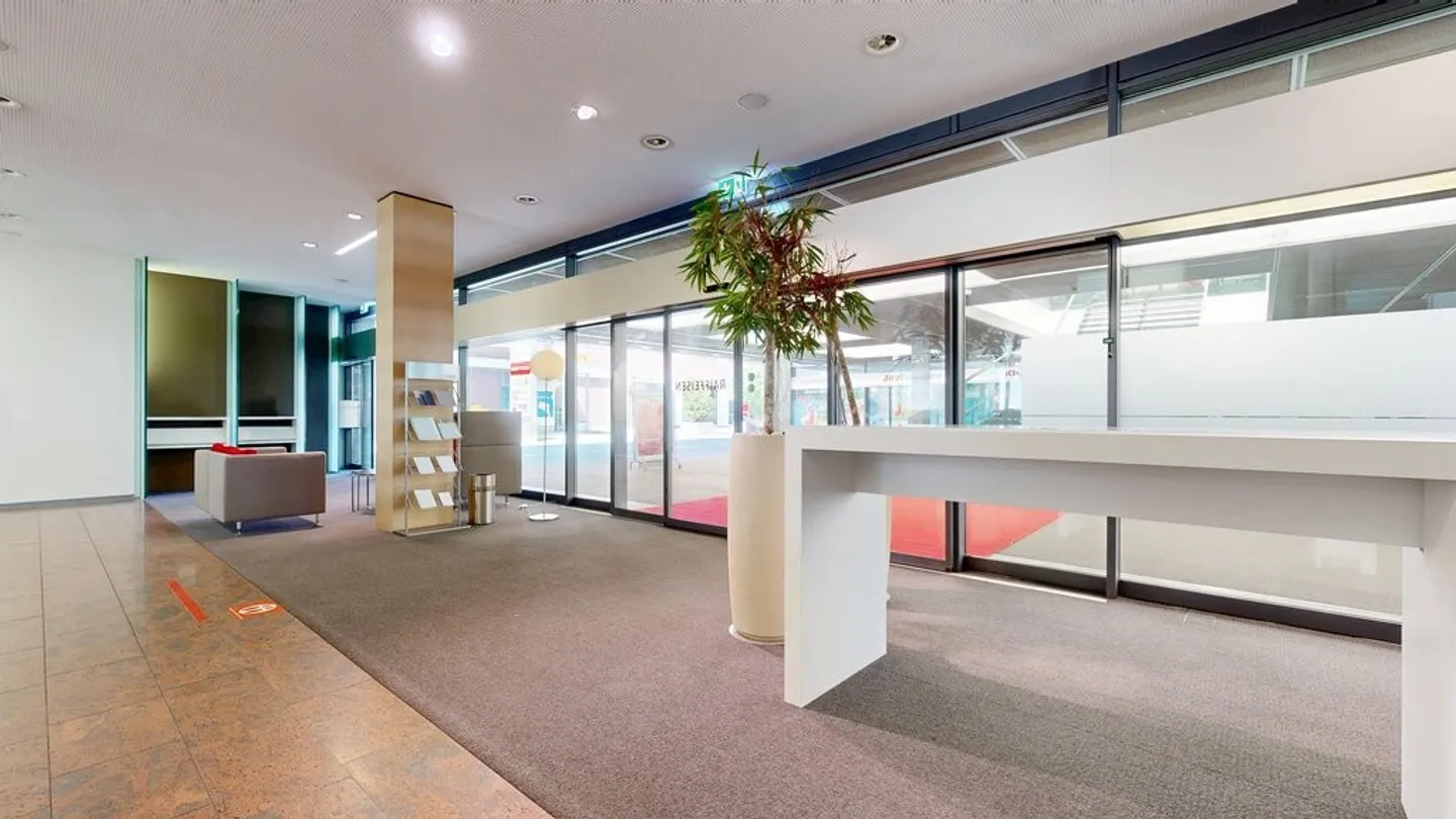 Spacious Office Space in Dübendorf - Photo 10 of 12