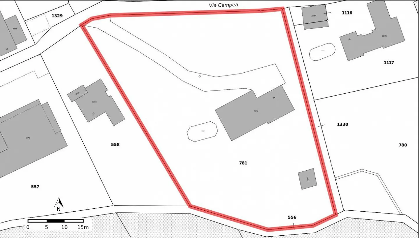 Sogno residenziale esclusivo su terreno edificabile di 2.637 m2 con vista a 180° - Foto 22 di 23