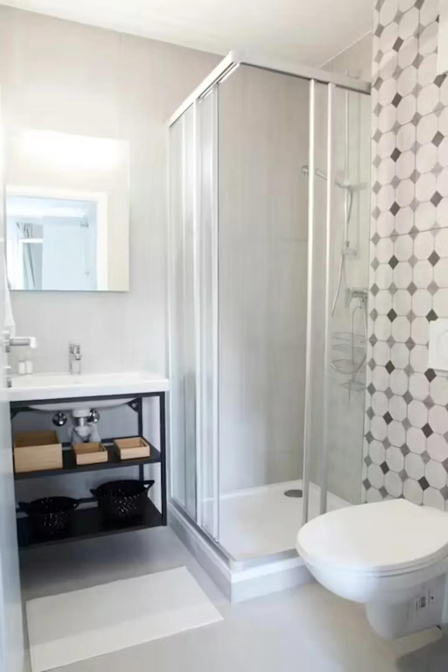 Charming Lausanne Apartment - Photo 6 of 6