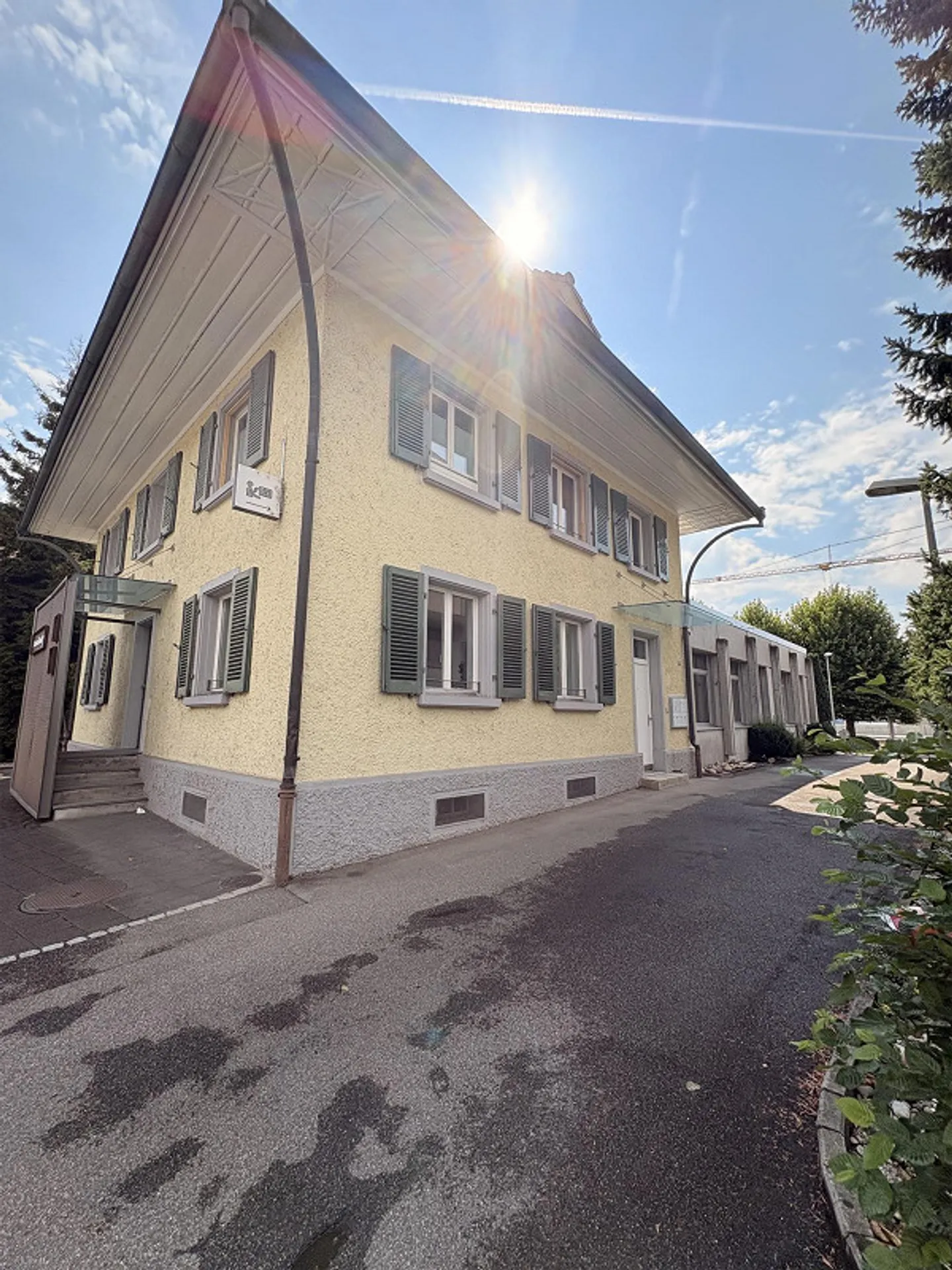 Ampio appartamento di 3,5 stanze, grande terrazza e lavatrice privata - Foto 1 di 13