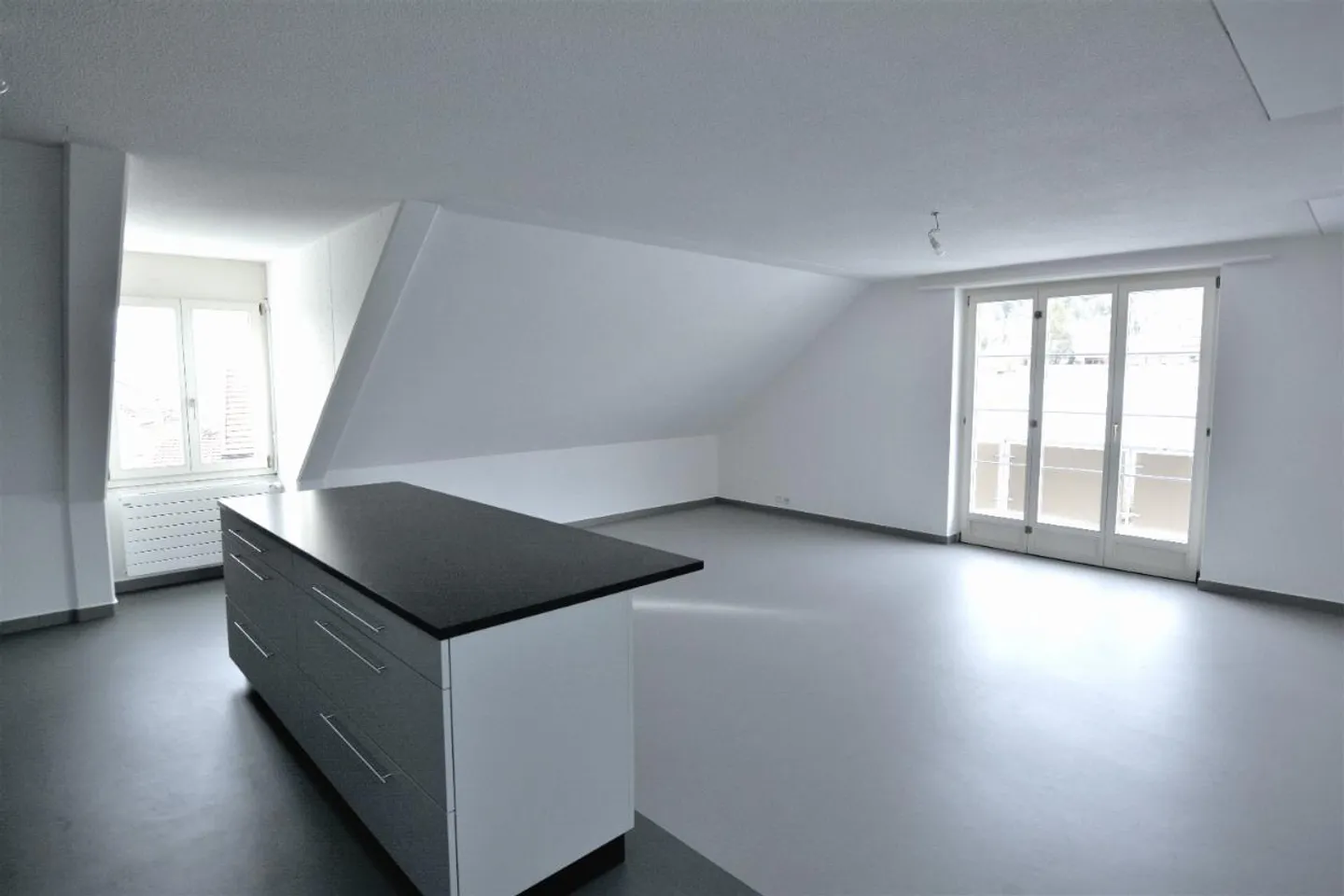 Ampio appartamento 4,5 locali - Foto 3 di 10